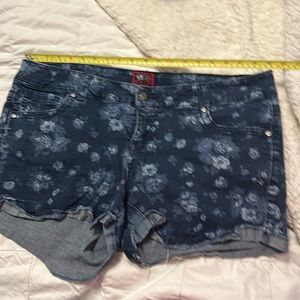 Torrid Denim Floral Print, Size 18